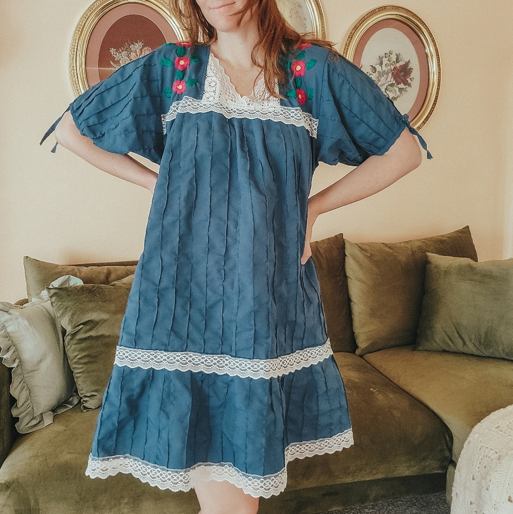 Vintage Homemade Cottagecore Dress